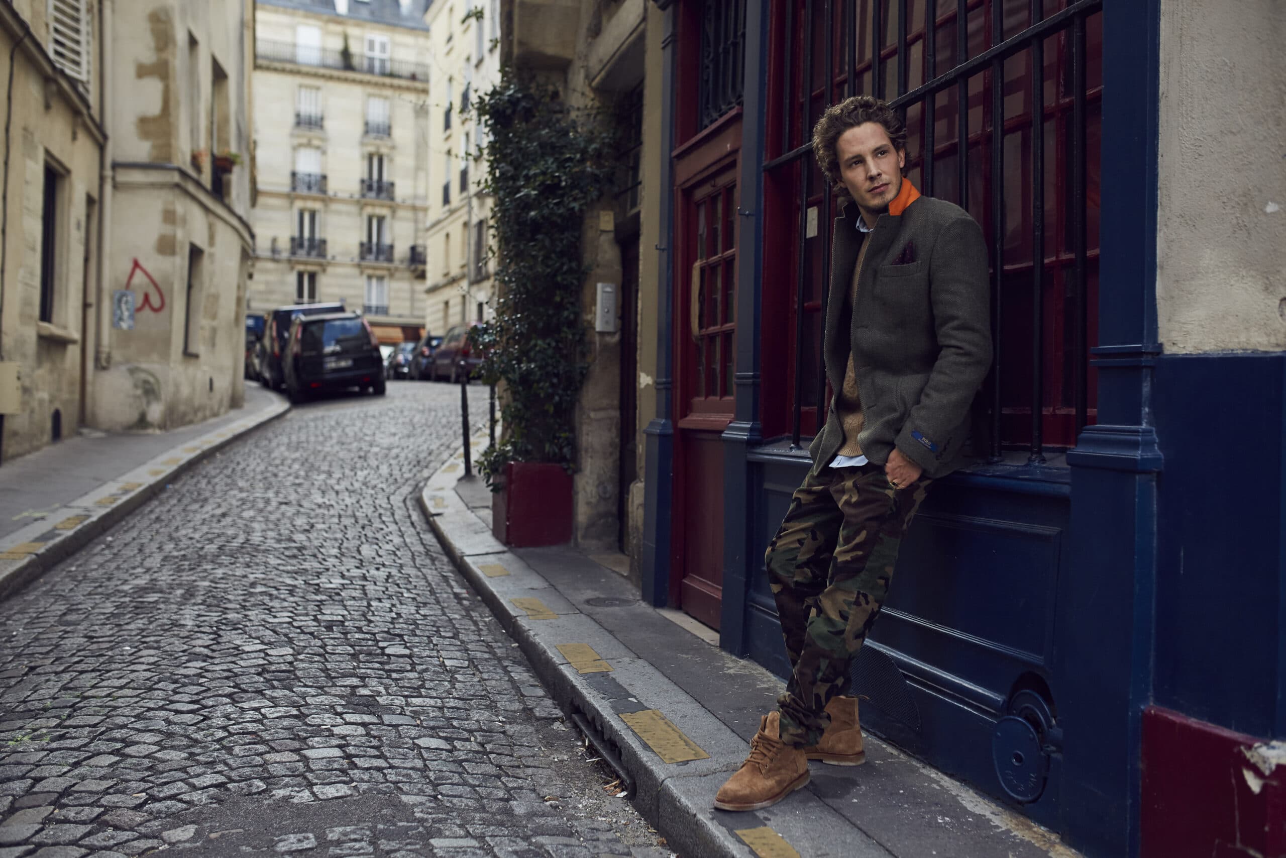 Press Photo 02 — Paris